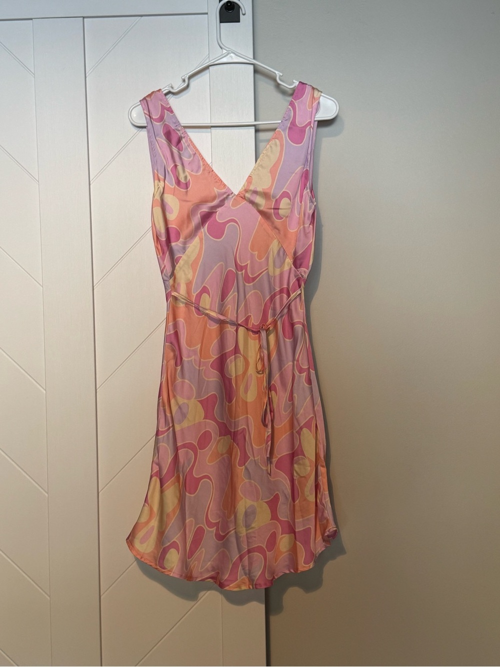 Peppermayo Audrey Vintage Slip Dress Psychedelic Swirl Satin Mini Pink Size 4 - Picture 6 of 9